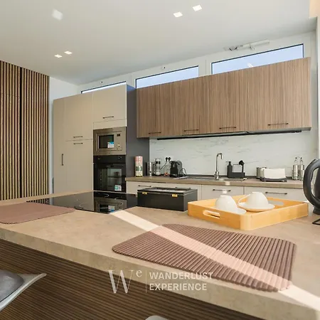 Wanderlust Experience Stone House Апартаменты *