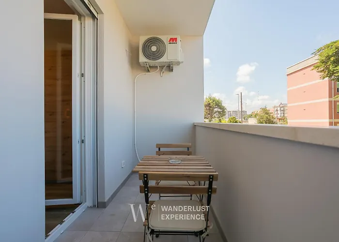 Wanderlust Experience Stone House Апартаменты *